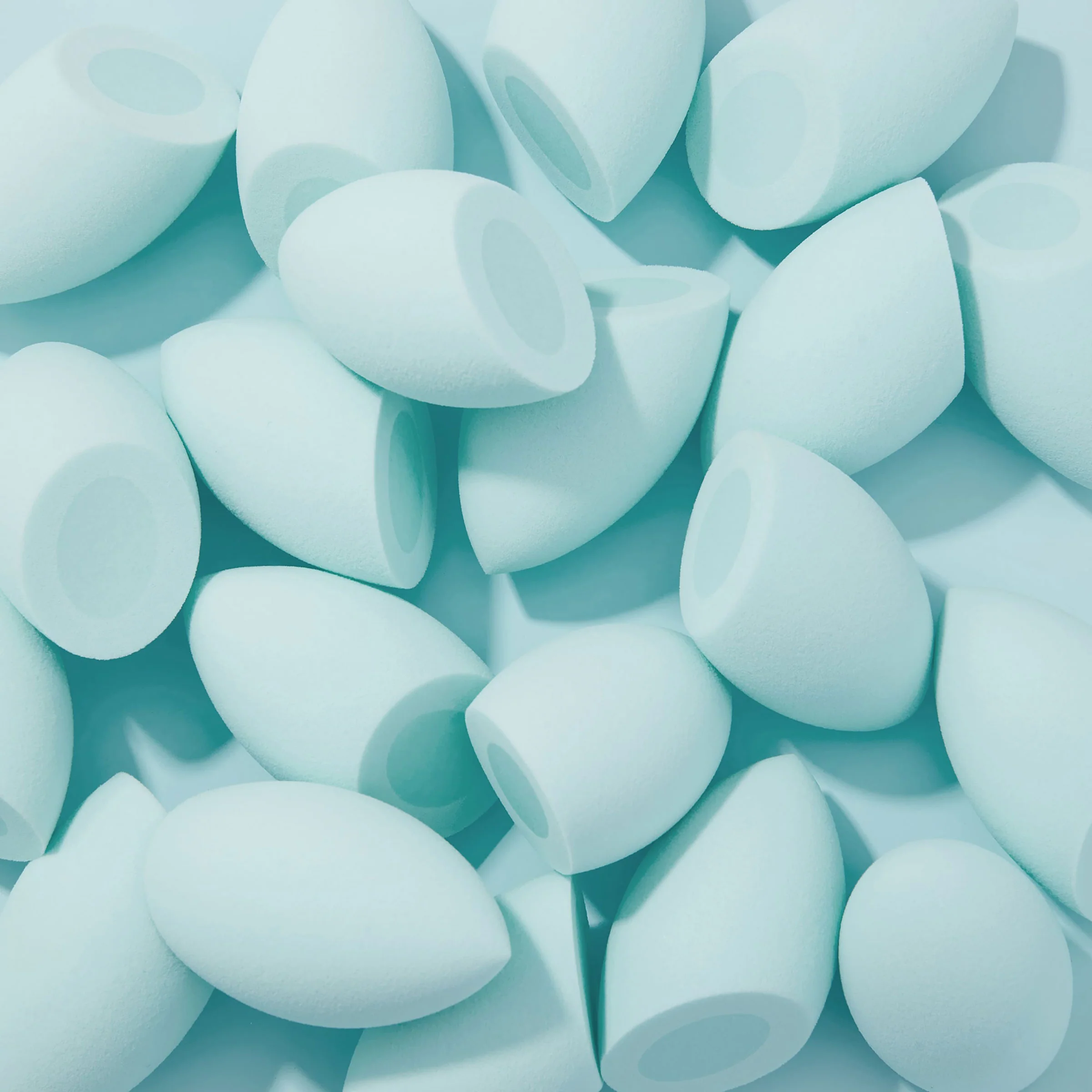 Silicone Blending Sponge - Image 3